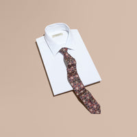 BURGUNDY RED Cravate fine en soie à motif jacquard