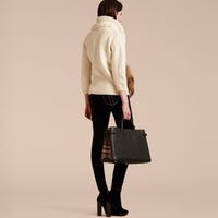 NATURAL WHITE Cardigan en laine et cachemire à col châle et garnitures en fourrure