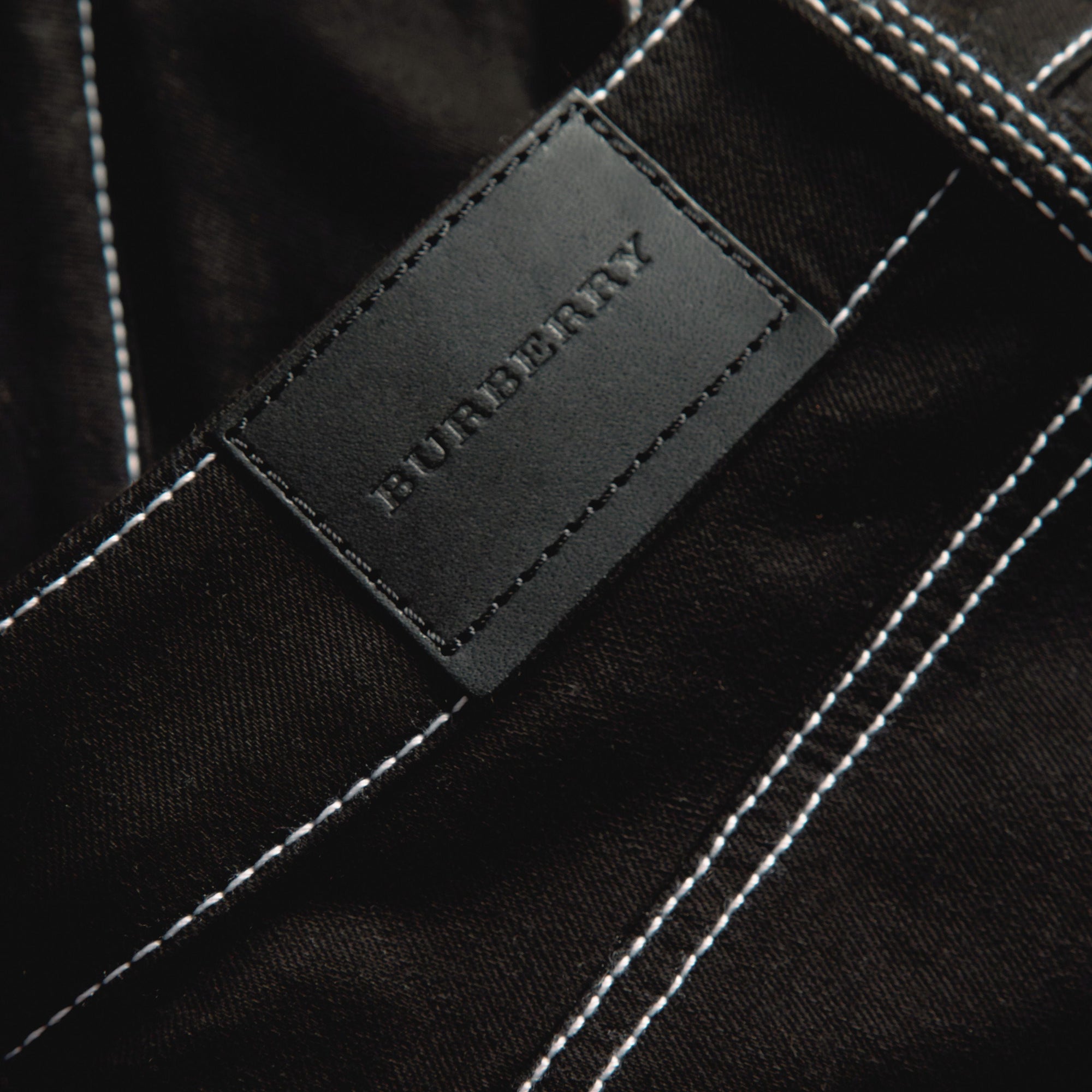 BLACK Jean skinny stretch avec surpiqûres contrastantes