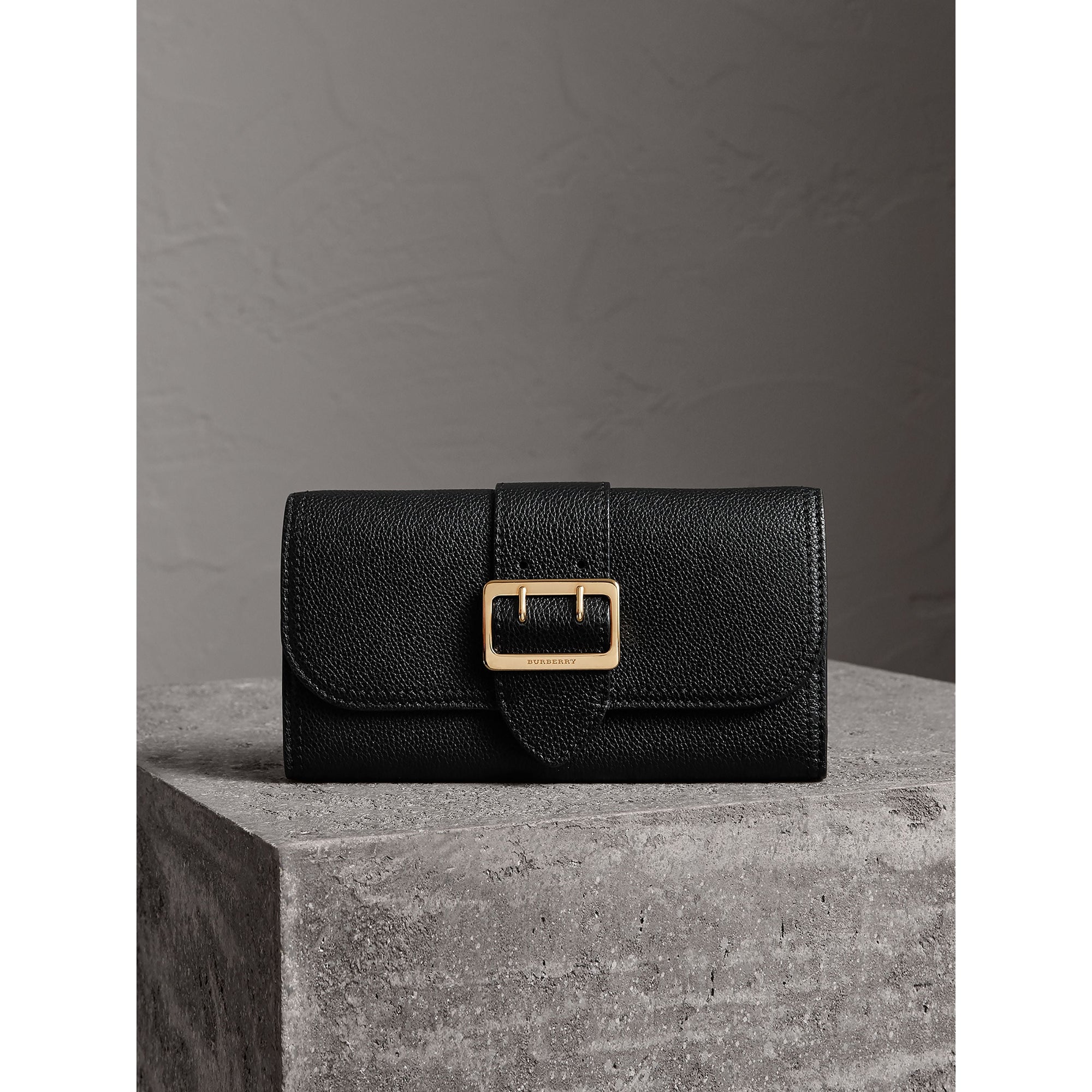 BLACK Portefeuille continental en cuir texturé
