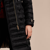 BLACK Doudoune longue rembourrée en duvet avec bordure en fourrure