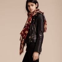 CRIMSON Foulard en laine et soie à motif check et imprimé floral
