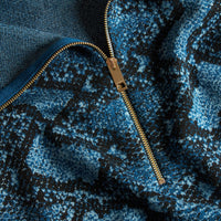 Robe en jacquard de laine mérinos avec imprimé python - Bleu minéral