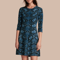 Robe en jacquard de laine mérinos avec imprimé python - Bleu minéral