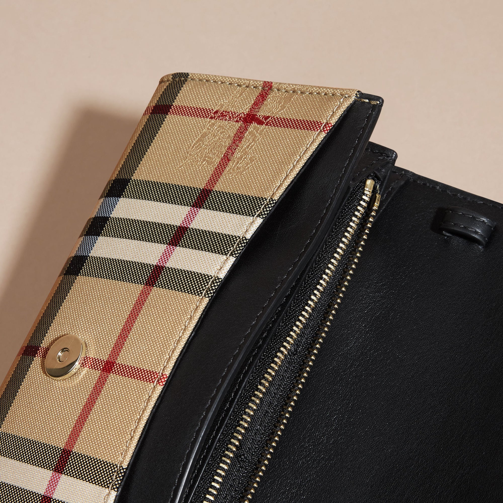 BLACK Portefeuille en tissu Horseferry check et cuir avec chaîne