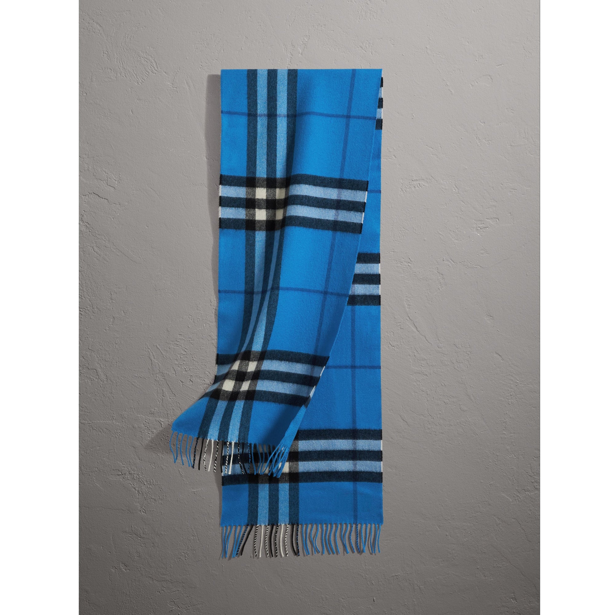 BRIGHT CORNFLOWER BL Écharpe classique en cachemire à motif check 