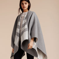 LIGHT GREY Poncho réversible en laine mérinos à motif check