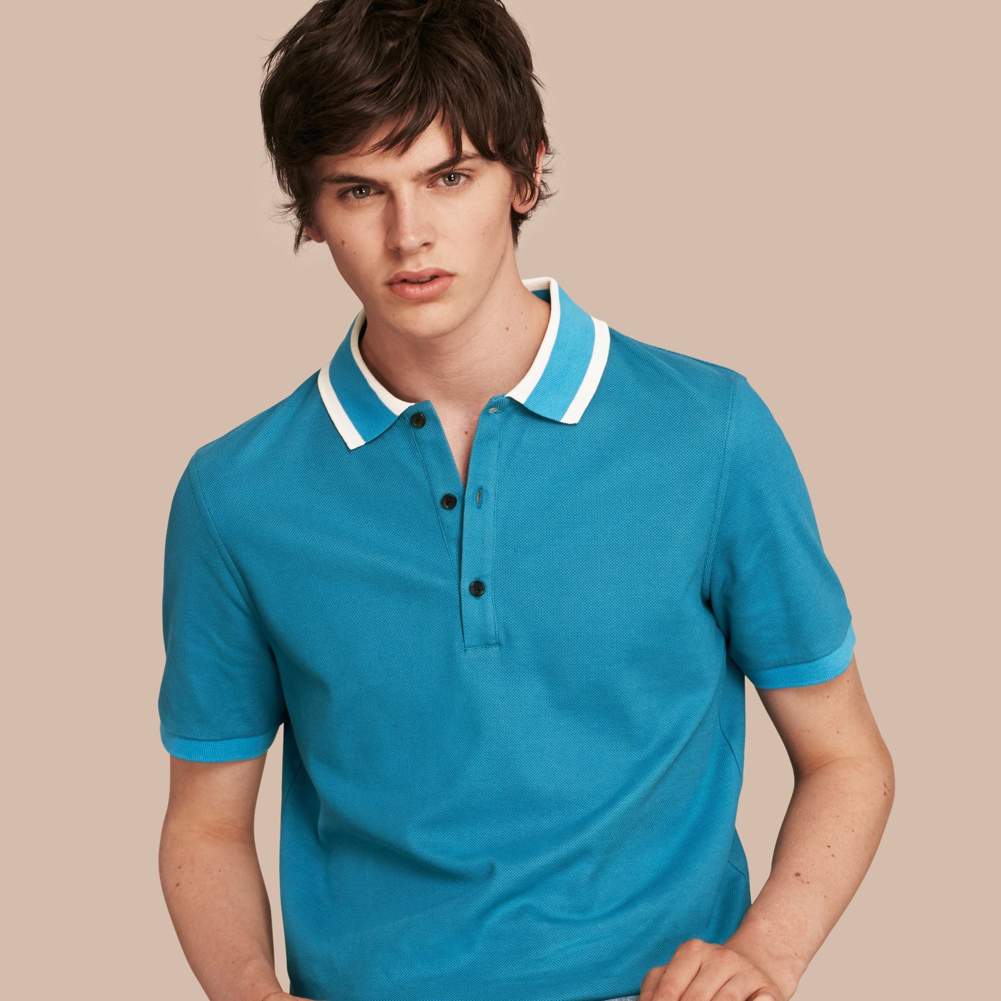 BRIGHT TURQUOISE Polo en piqué de coton avec col rayé