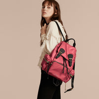 PLUM PINK Sac The Rucksack moyen en nylon technique et cuir