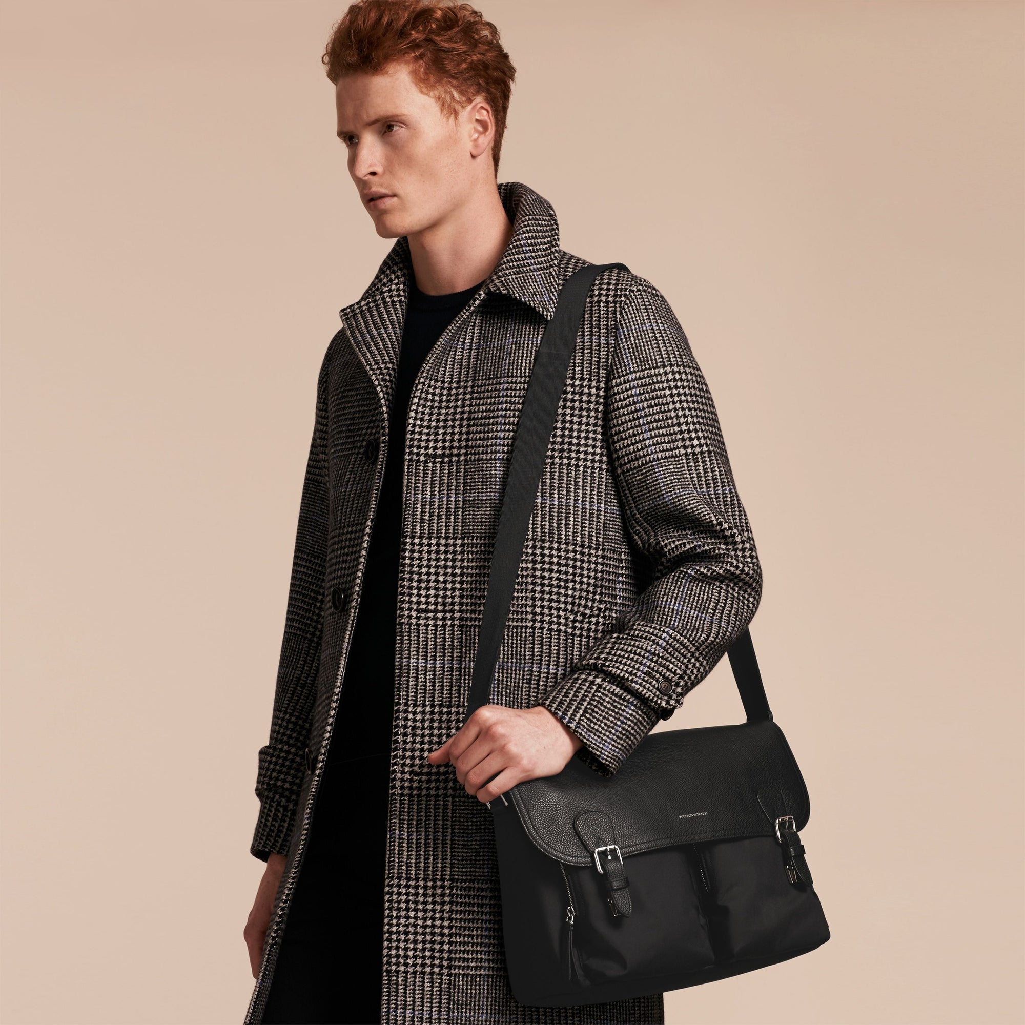 BLACK Sac Messenger avec détails en cuir