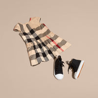 NEW CLASSIC CHECK Robe en voile de coton à motif check avec mancherons