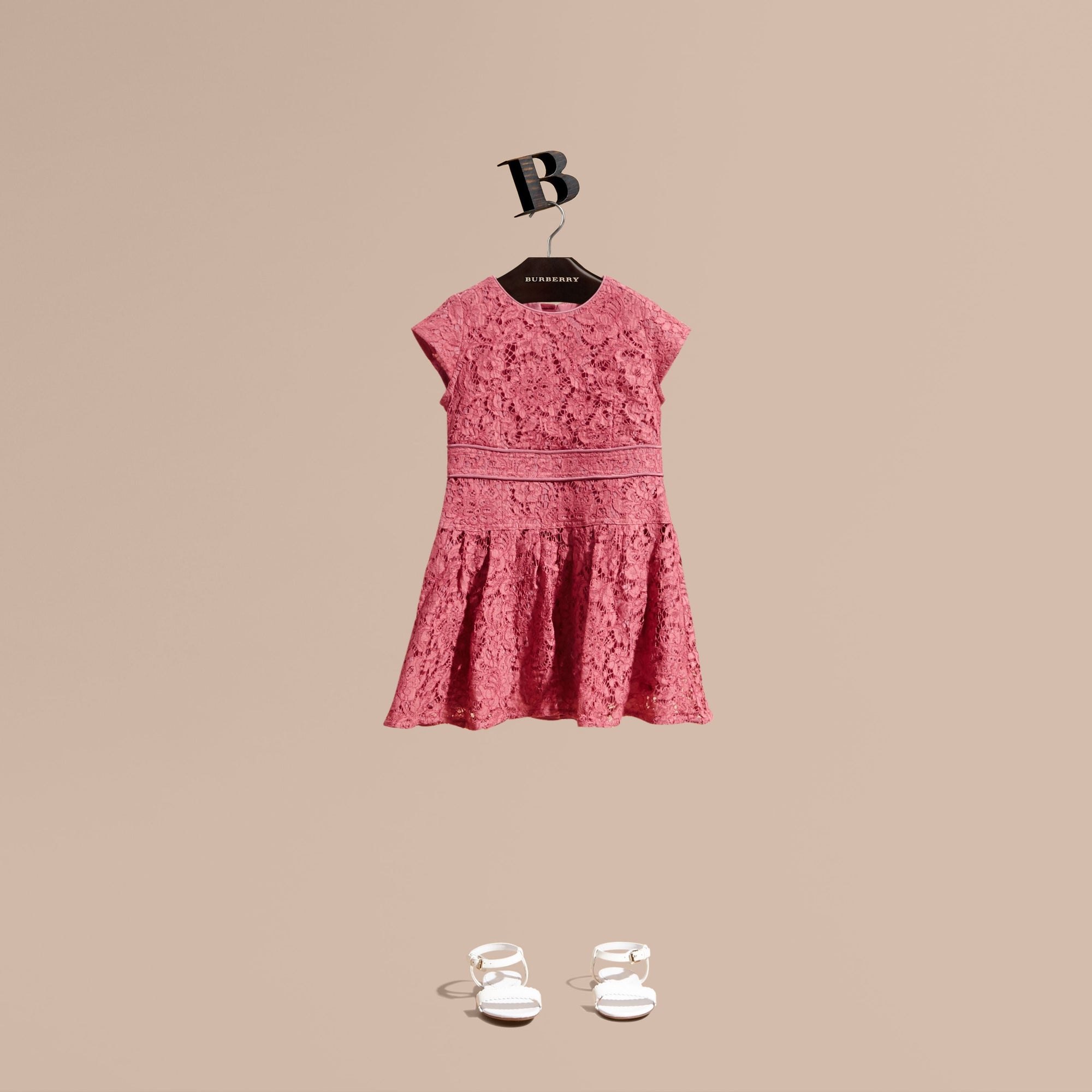 PINK AZALEA Robe en macramé de dentelle à mancherons