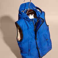 BRILLIANT BLUE Veste sans manches rembourrée avec capuche