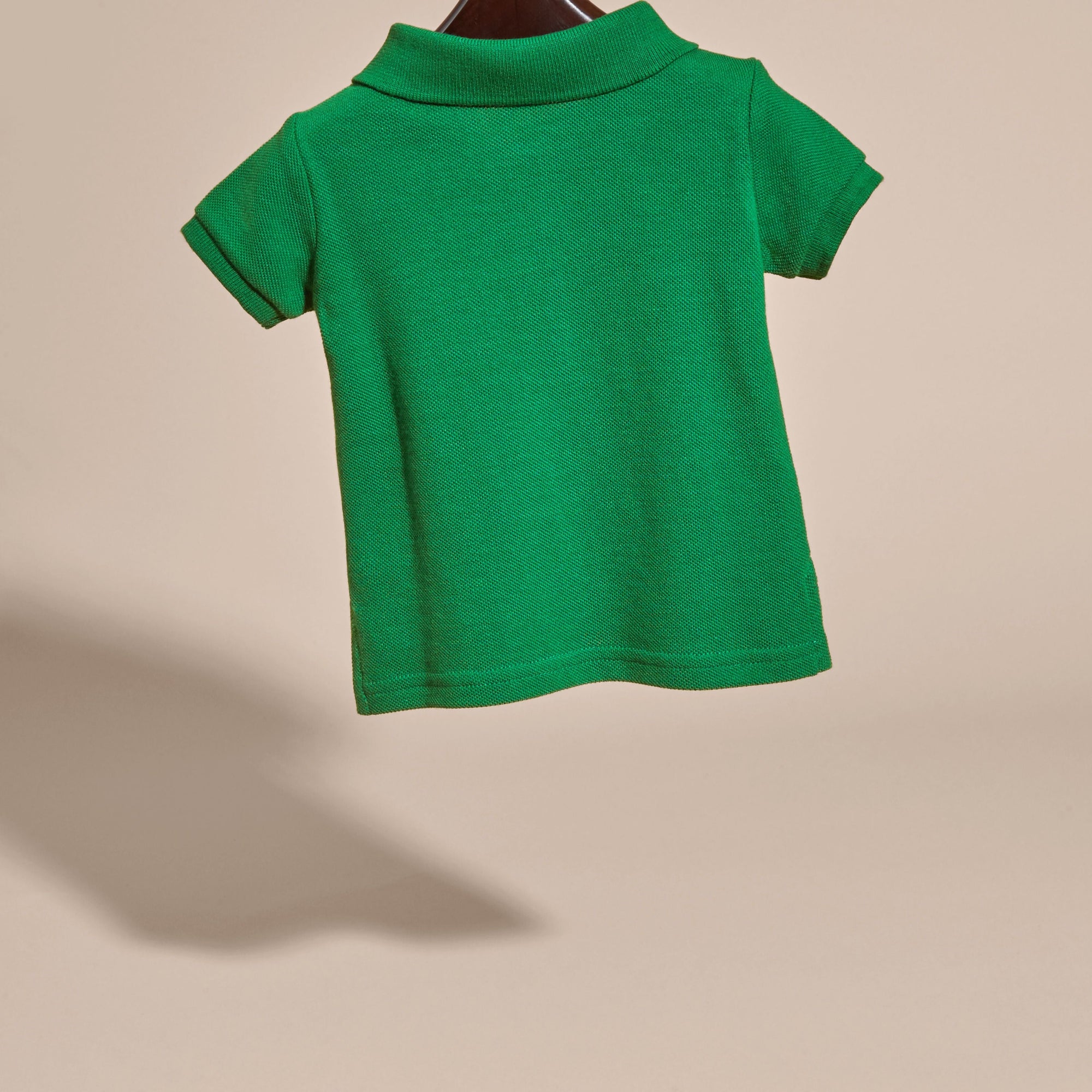 BRIGHT PIGMENT GREEN Polo en piqué de coton