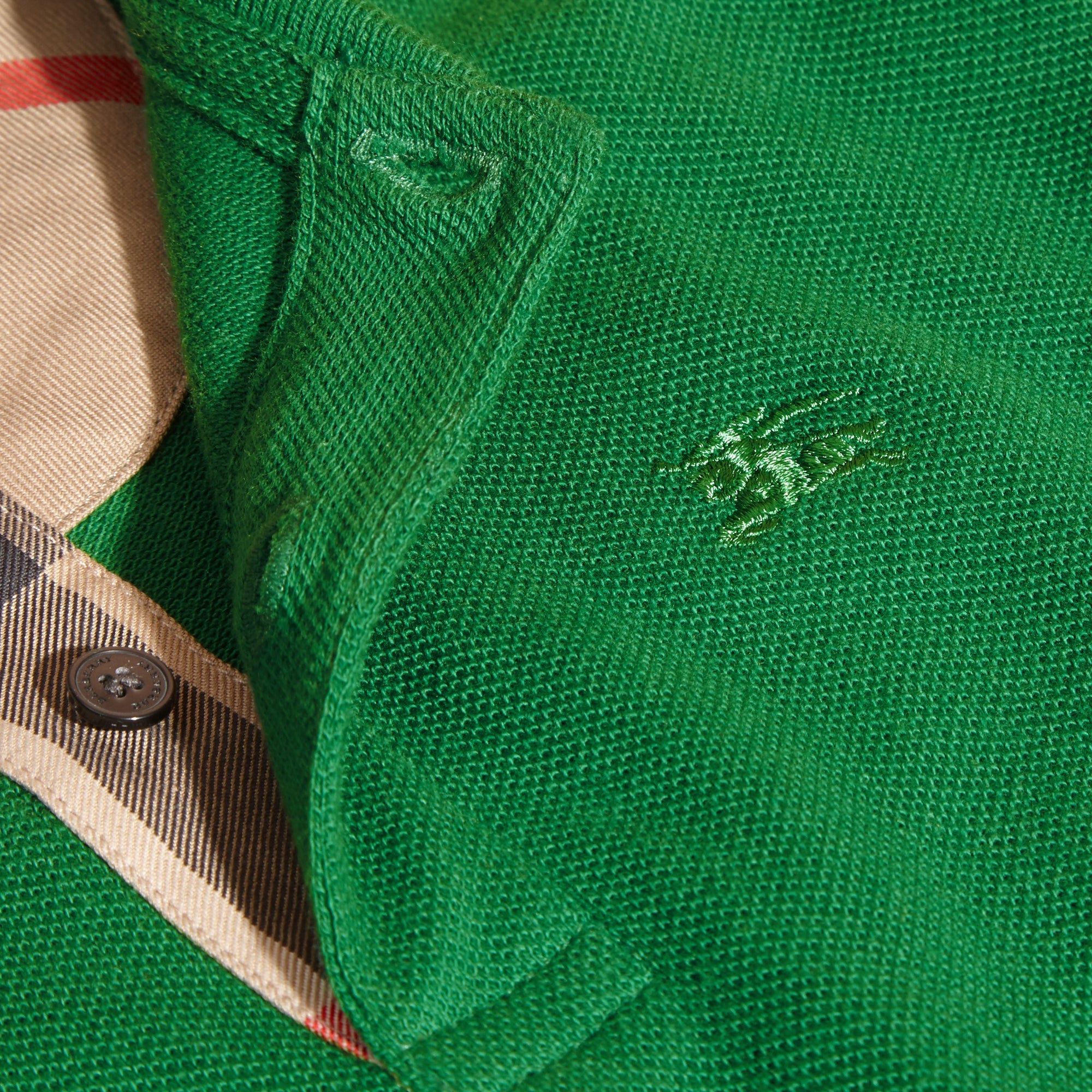 BRIGHT PIGMENT GREEN Polo avec patte à motif check