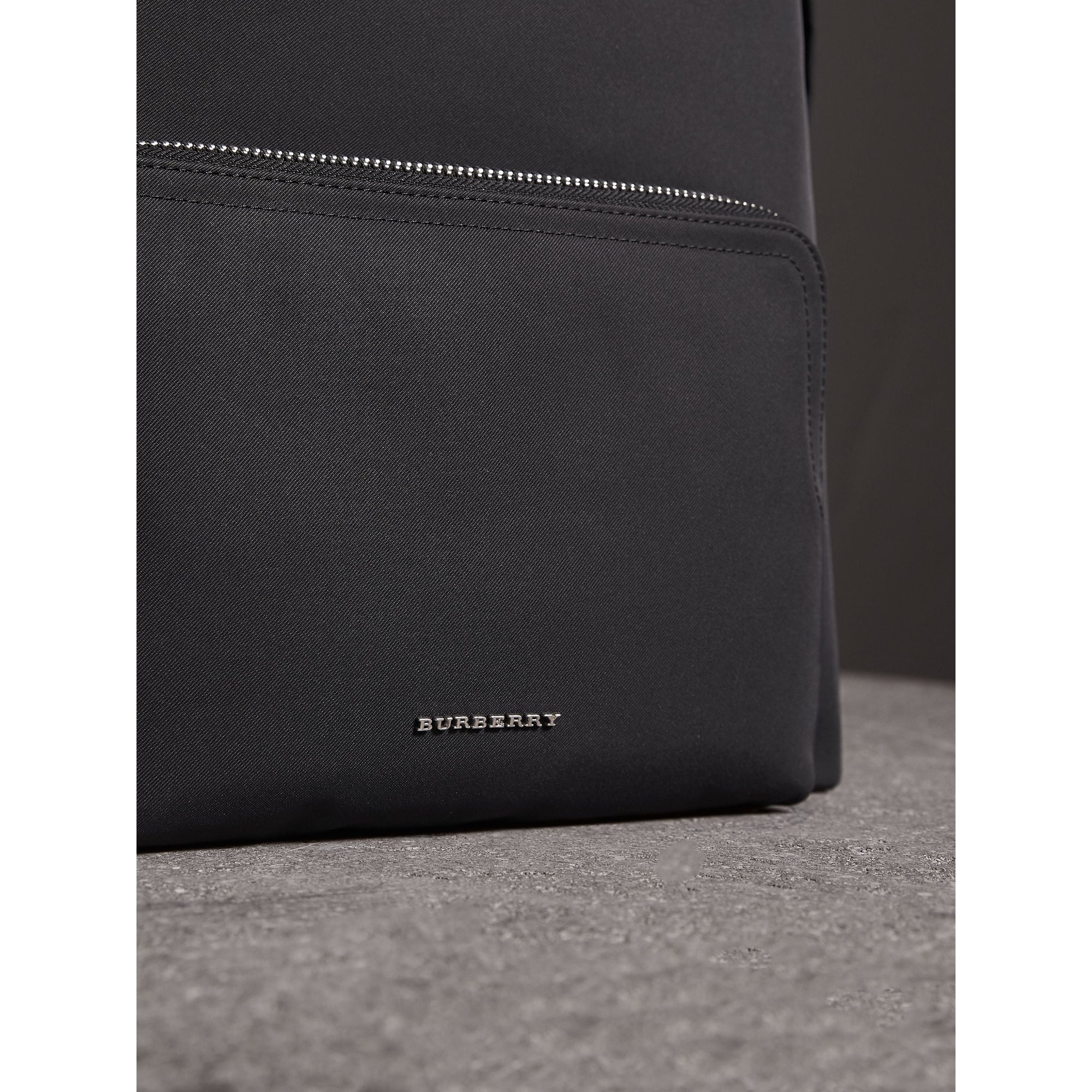 BLACK Sac à dos en tissu technique avec détails en cuir