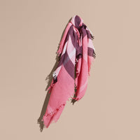 ROSE PINK Écharpe en laine mérinos foulée à motif check