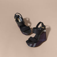 INDIGO BLUE Sandales à plateforme en cuir House check et cuir velours de veau