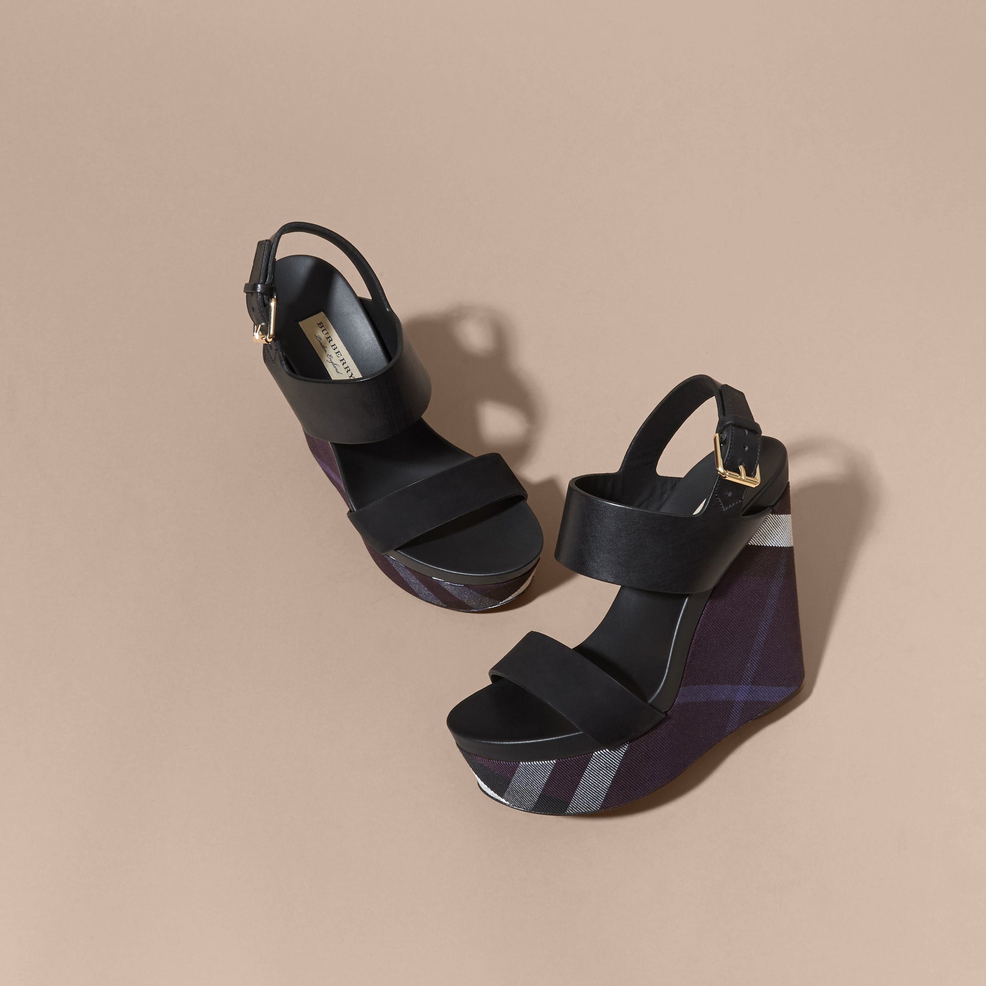 INDIGO BLUE Sandales à plateforme en cuir House check et cuir velours de veau