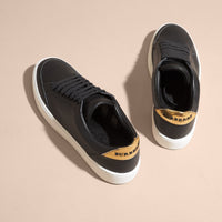 ANTIQUE GOLD/BLACK Sneakers en cuir avec détail métallisé
