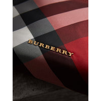 PARADE RED Pochette medium zippée en tissu technique à motif check