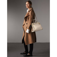 LIMESTONE Sac The Banner medium en cuir avec appliqués ton sur ton