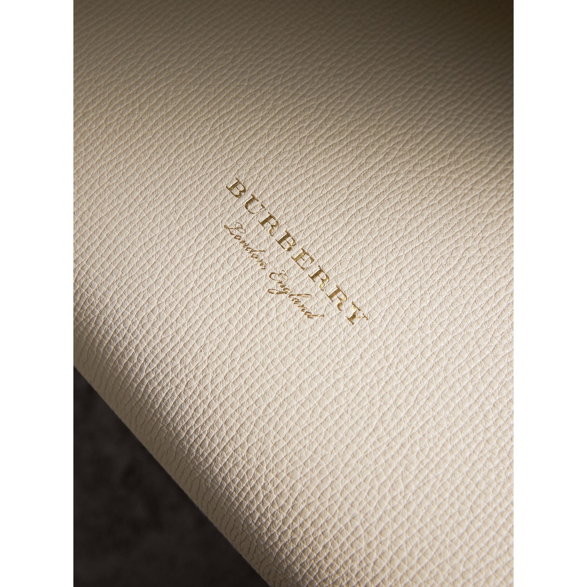 LIMESTONE Sac The Banner medium en cuir avec appliqués ton sur ton