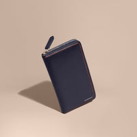 DARK NAVY Portefeuille zippé en cuir London avec bordure contrastante
