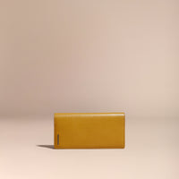 LARCH YELLOW Portefeuille continental en cuir London
