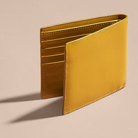 LARCH YELLOW Portefeuille à rabat multidevise en cuir London
