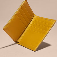 LARCH YELLOW Portefeuille à rabat multidevise en cuir London