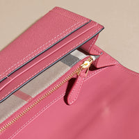 PINK AZALEA Portefeuille continental en cuir texturé