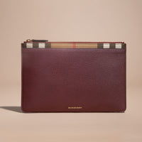 WINE Pochette zippée en cuir grainé et tissu House check