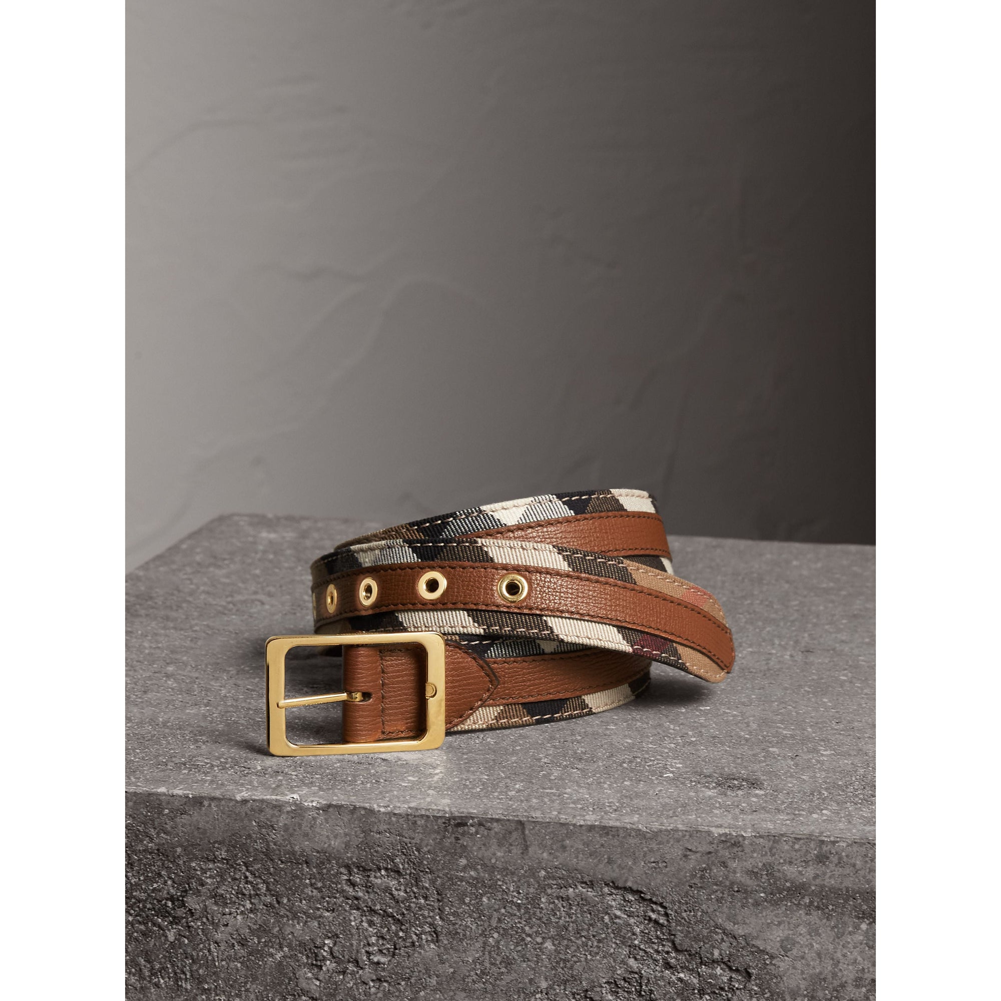 CAMEL/TAN Ceinture en tissu House check et cuir grainé