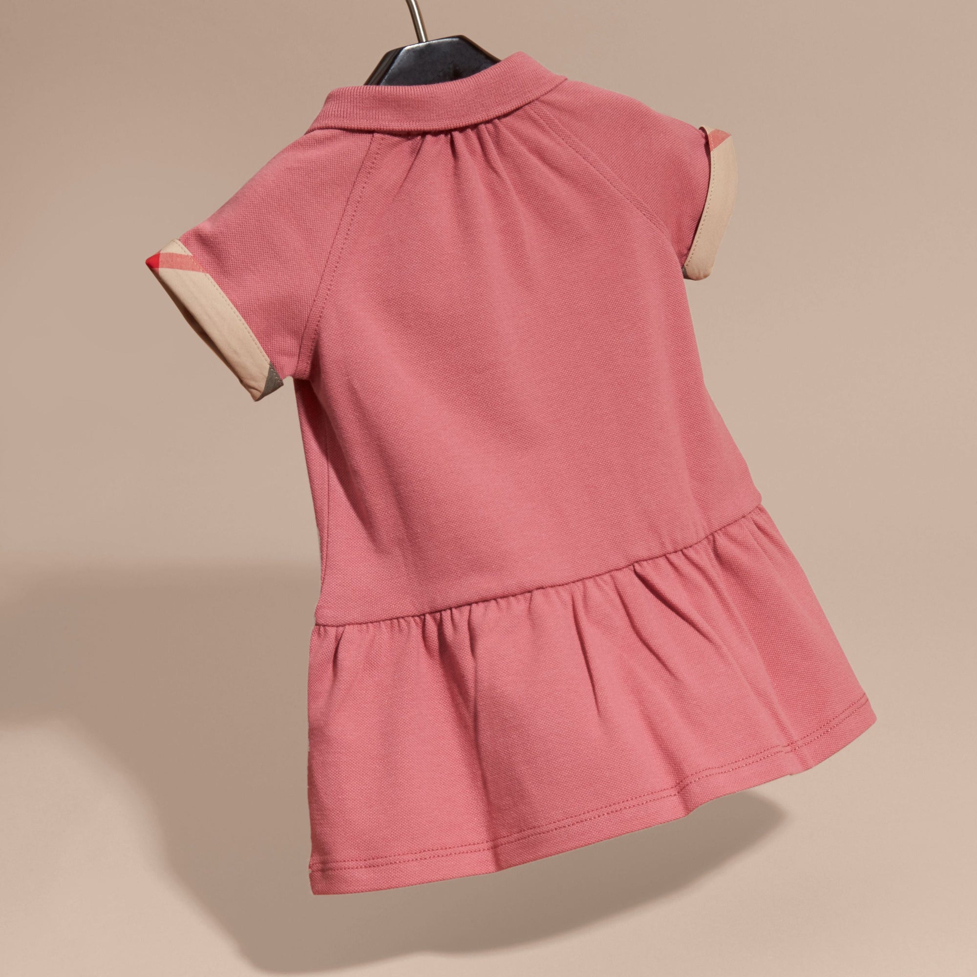 PINK AZALEA Robe en piqué de coton extensible à motif check