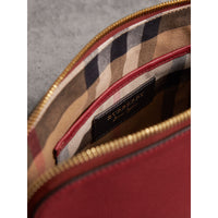 RUSSET RED Clutch en cuir grainé