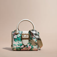 NATURAL/EMERLD GREEN Petit sac tote The Buckle en cuir avec imprimé à pivoines roses