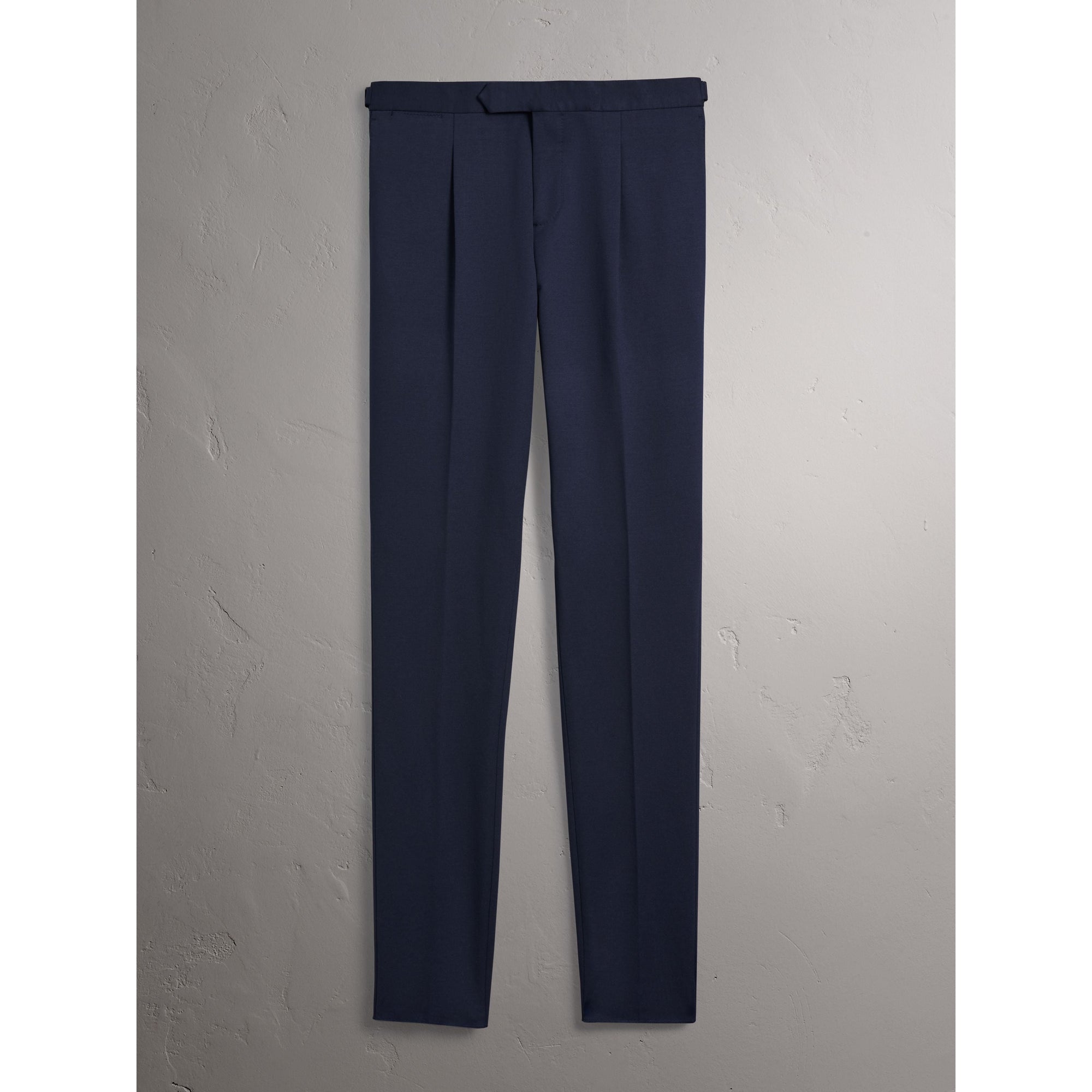 NAVY Costume Travel Tailoring de coupe étroite en coton mélangé