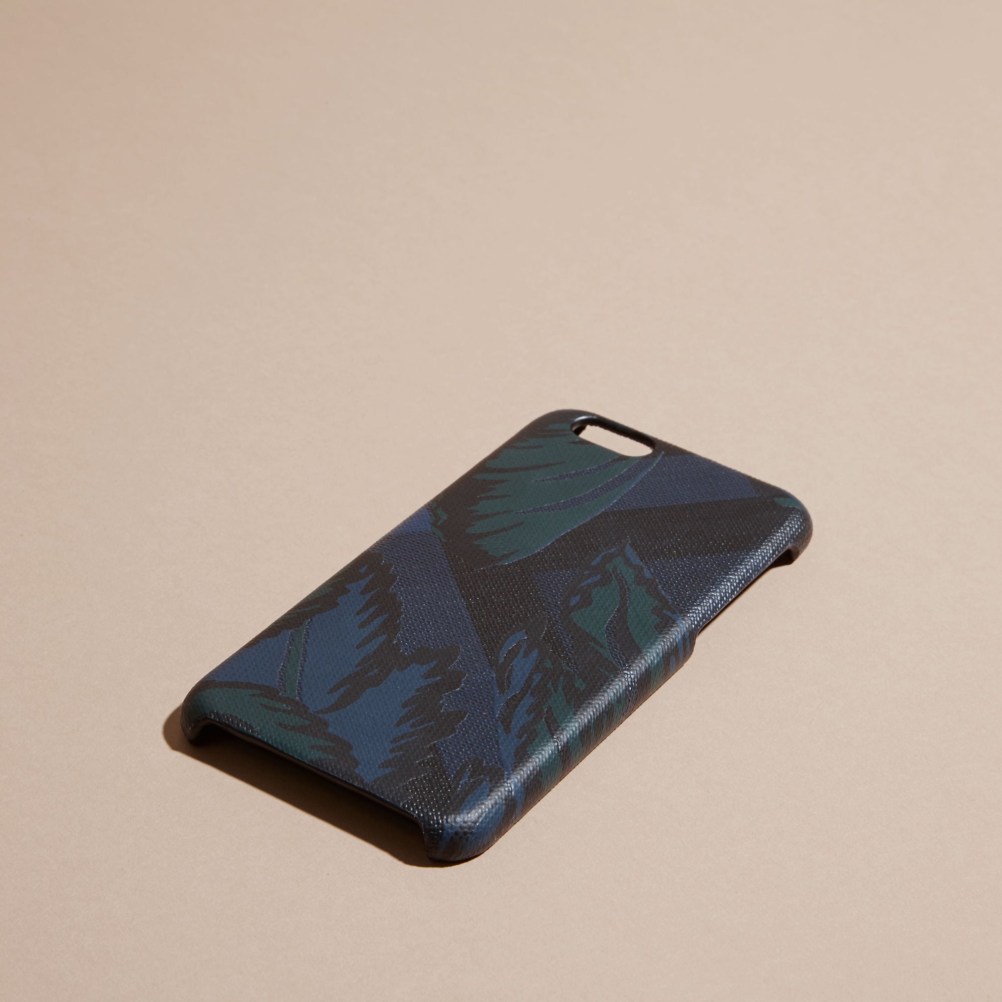NAVY FLORAL Étui pour iPhone 6 à motif London check et imprimé floral