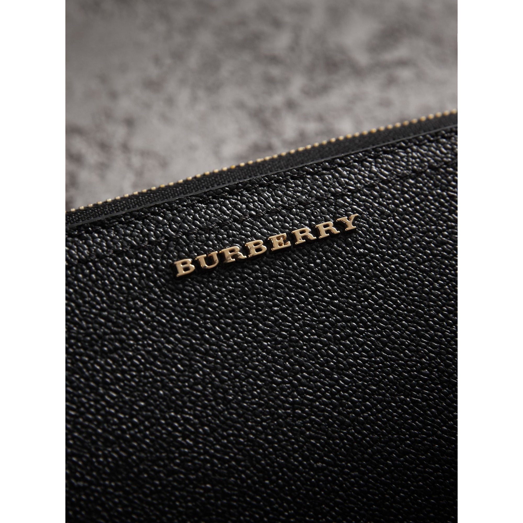 BLACK Portefeuille zippé en cuir grainé