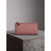 DUSTY PINK Portefeuille zippé en cuir grainé
