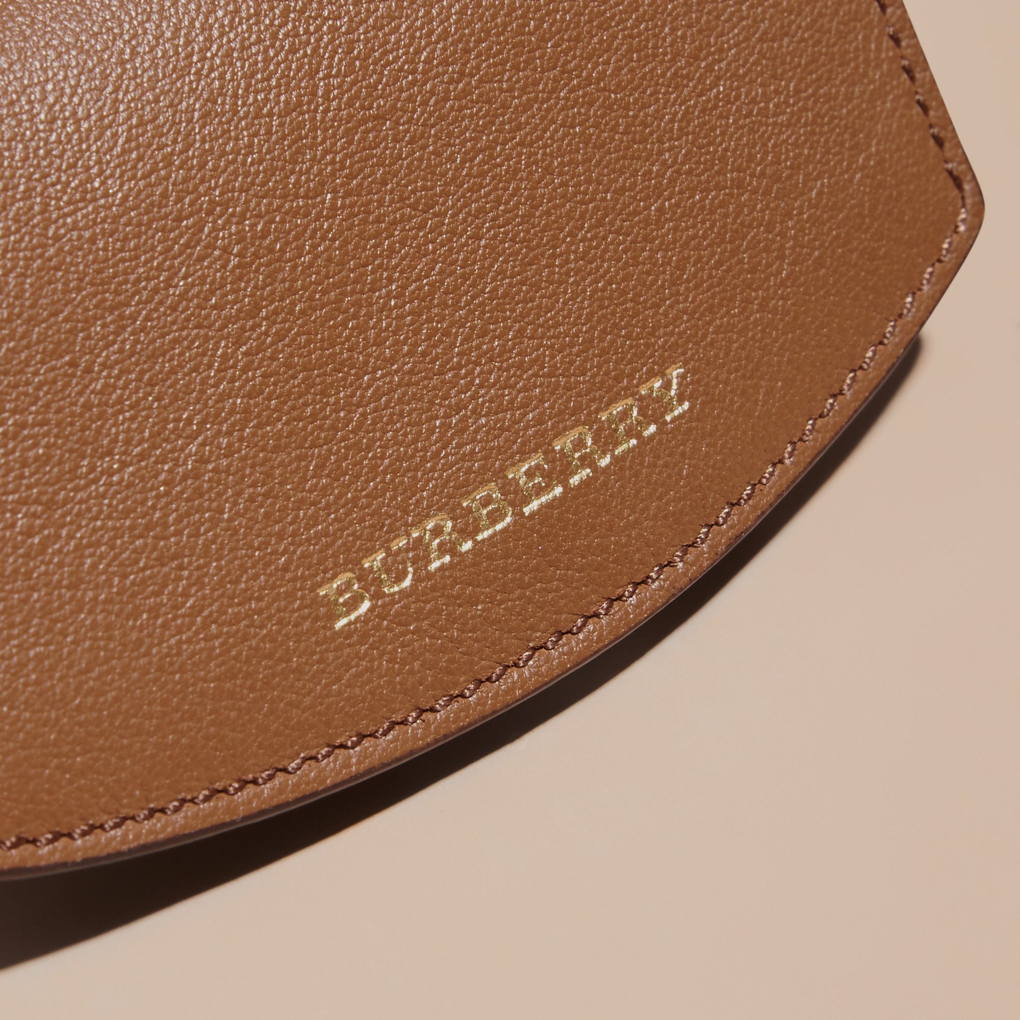TAN Porte-cartes à motif Horseferry check avec cuir