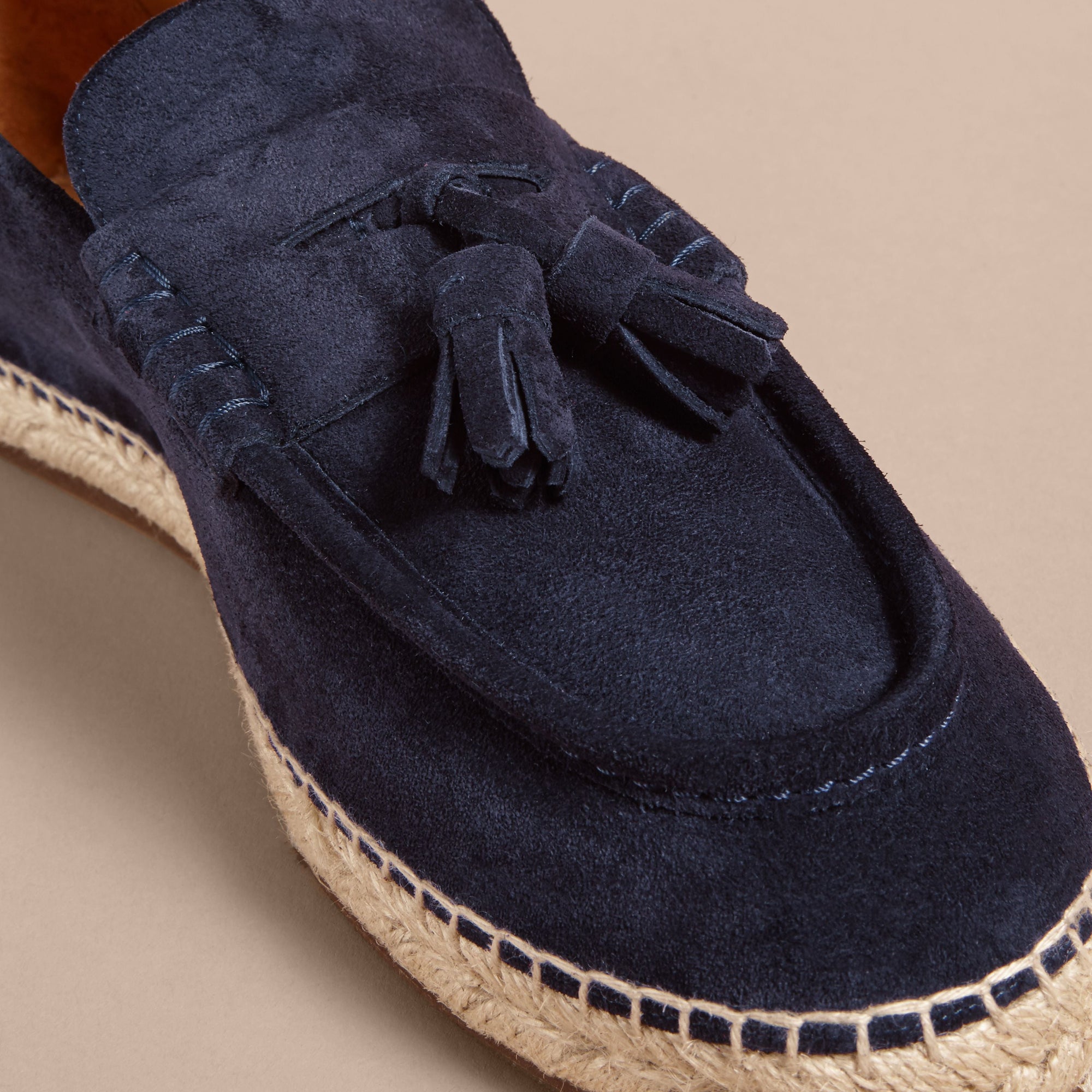 MIDNIGHT BLUE Mocassins espadrilles en cuir velours avec pampilles