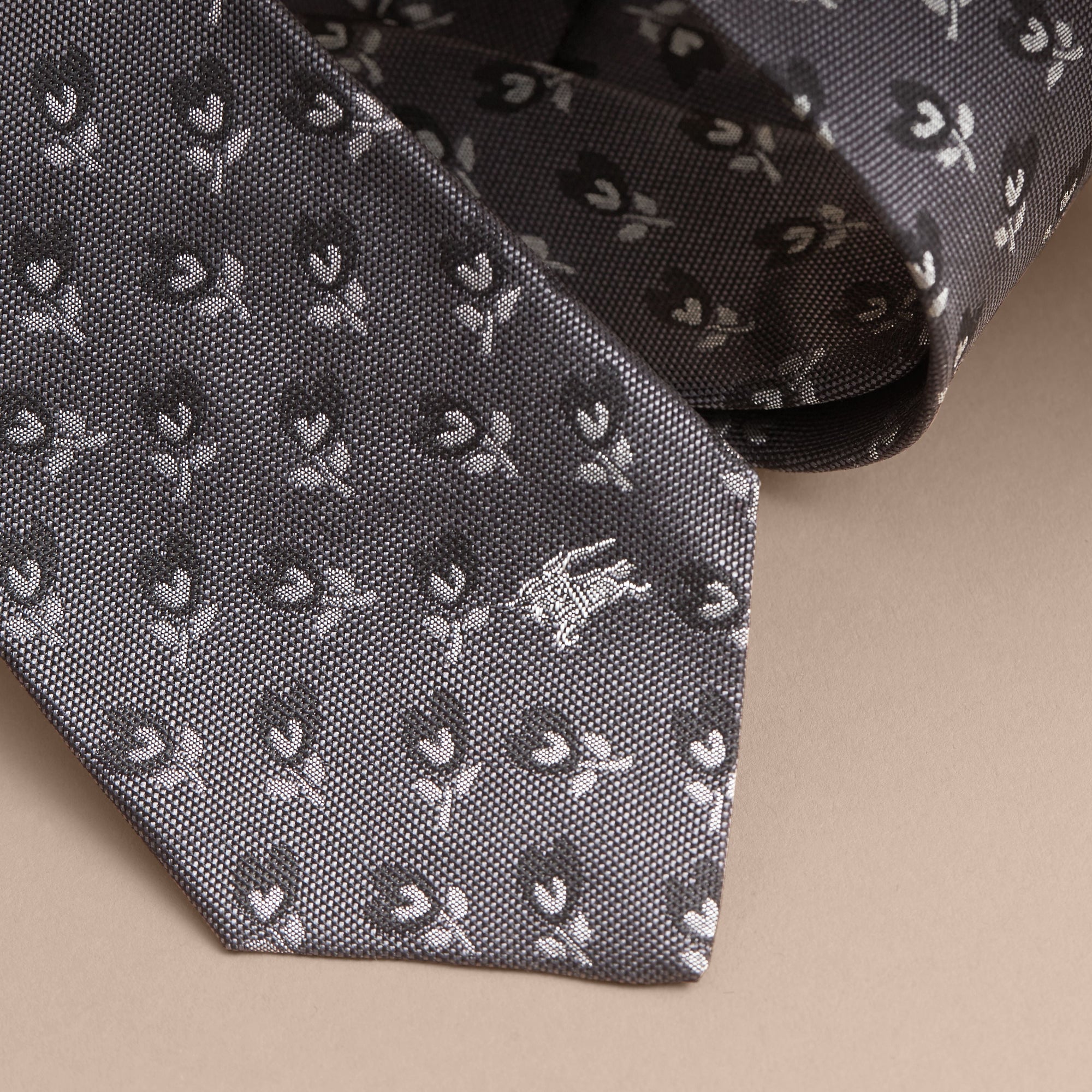 STEEL Cravate jacquard moderne en soie à motif floral
