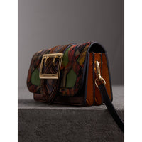 Pale Green Petit sac The Buckle en peau de serpent et à imprimé floral