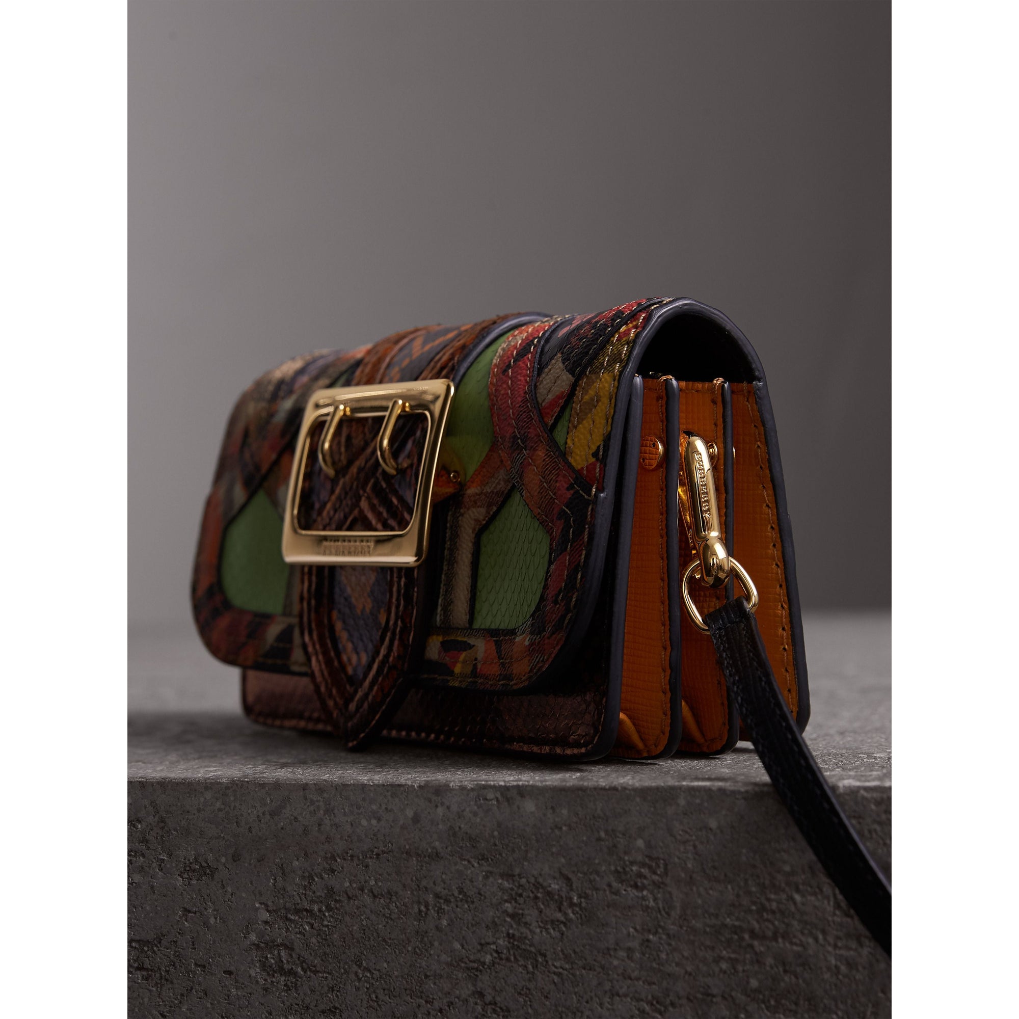 Pale Green Petit sac The Buckle en peau de serpent et à imprimé floral