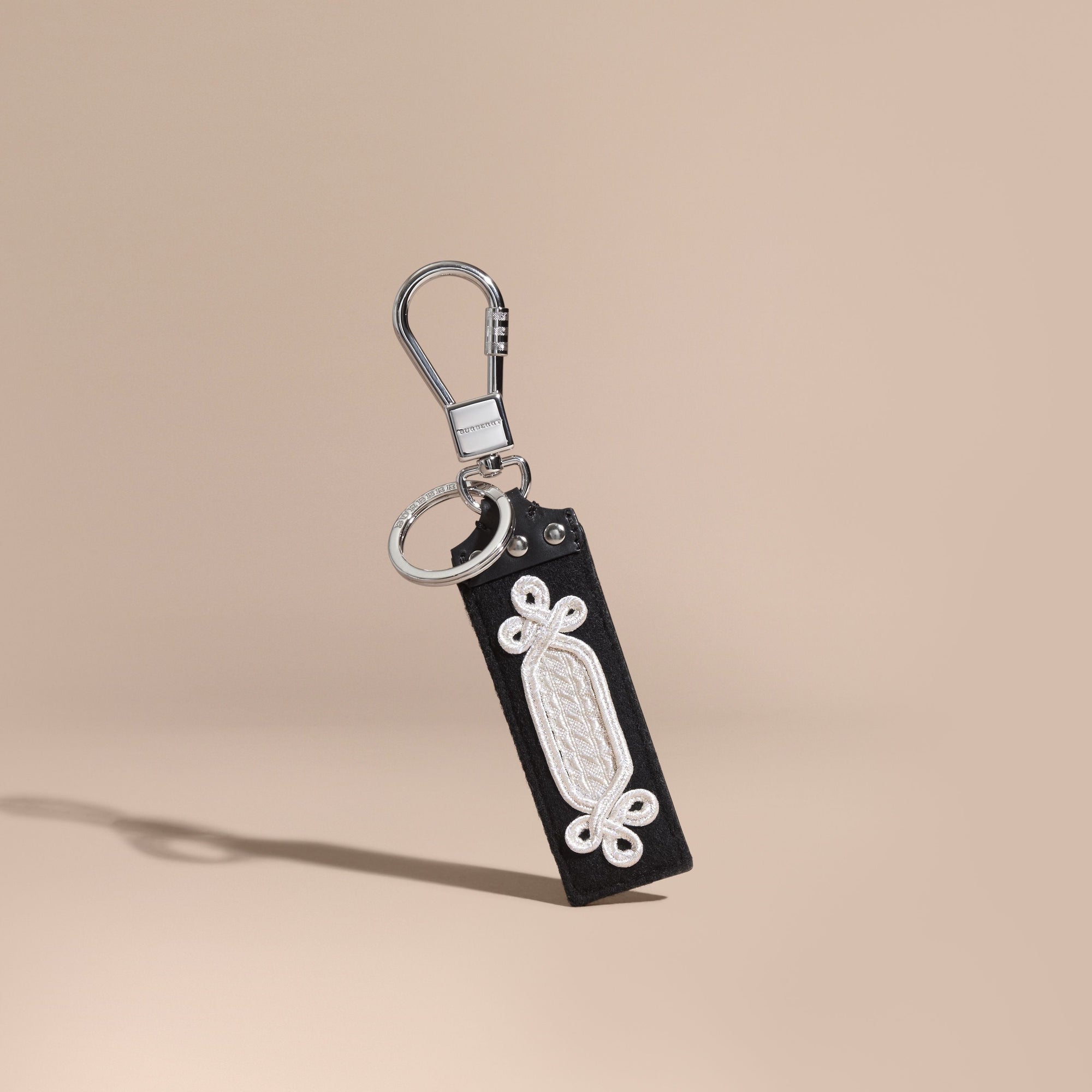 BLACK Porte-clés en cuir brodé