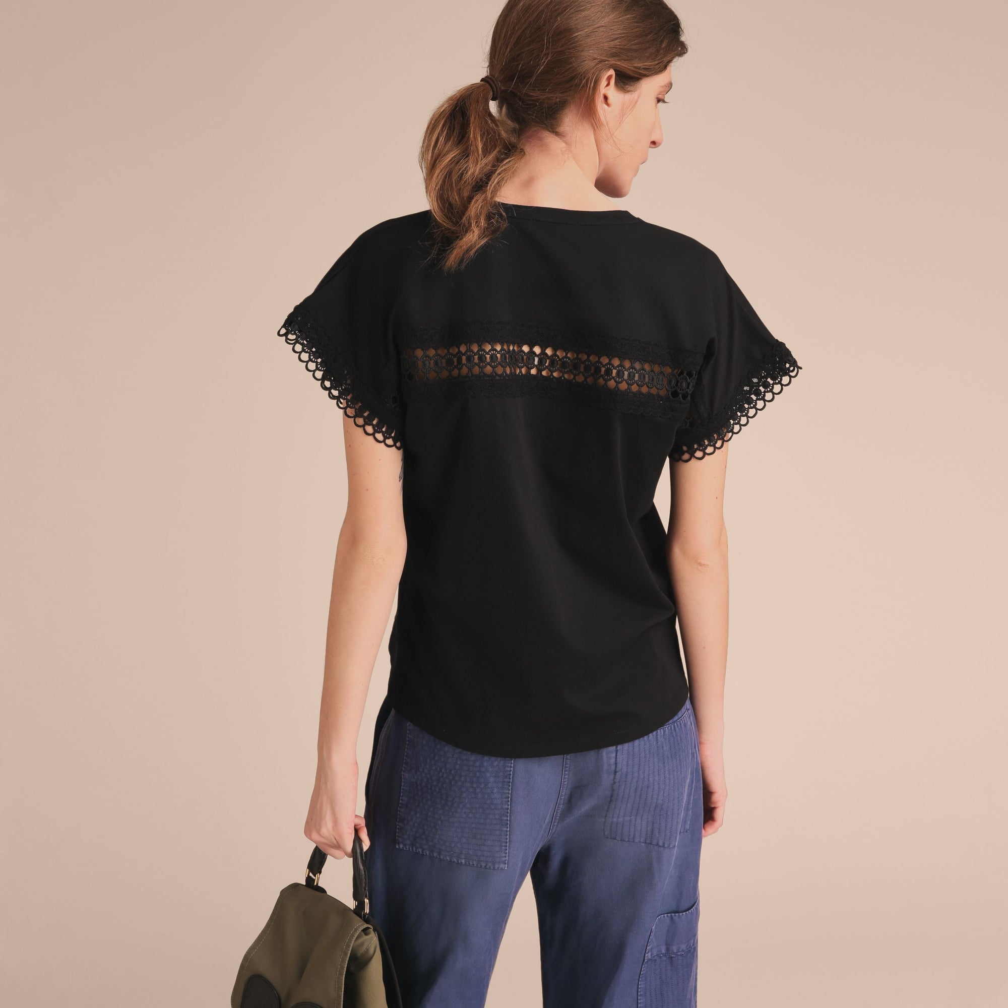 BLACK T-shirt en coton avec détails en dentelle