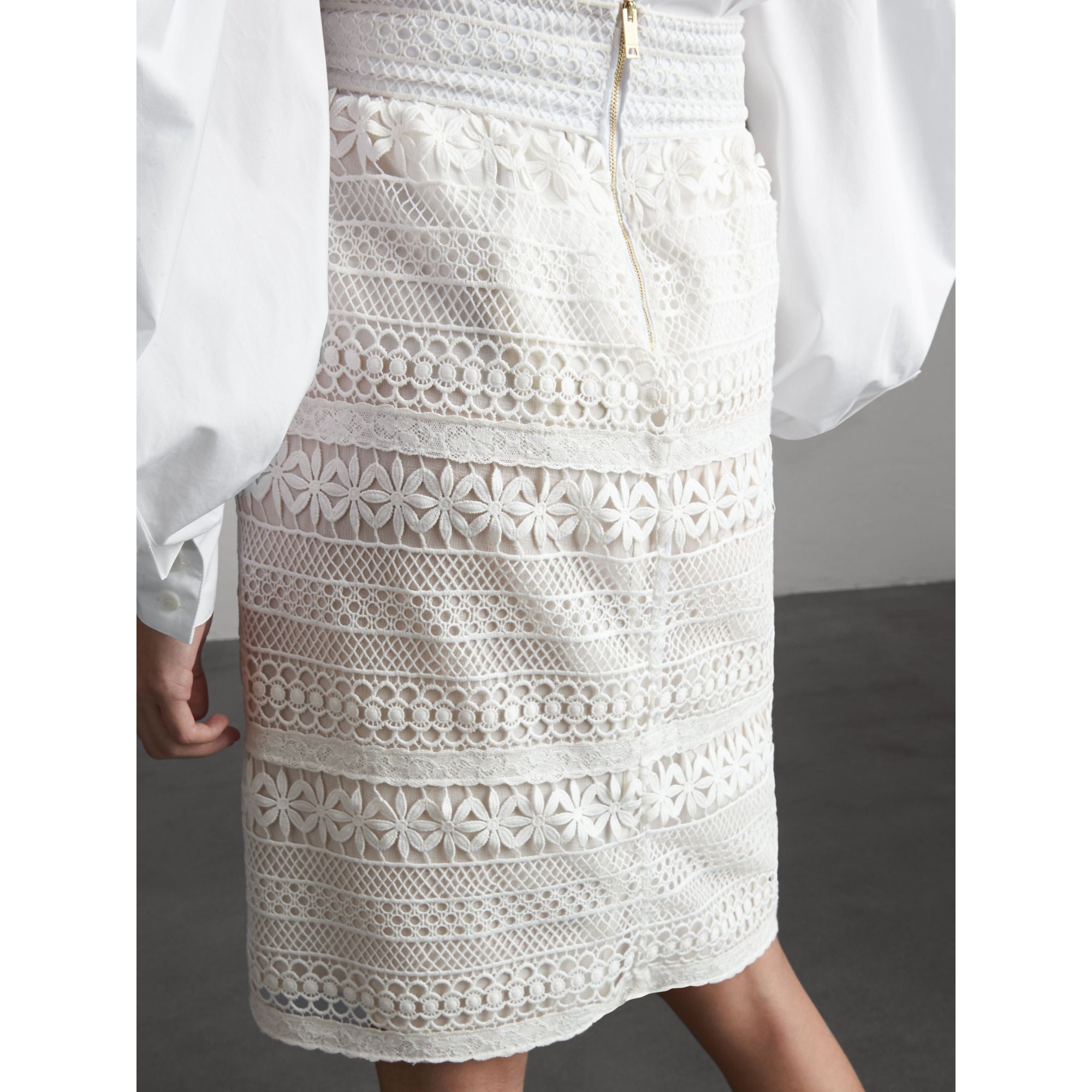 WHITE Jupe en macramé de dentelle