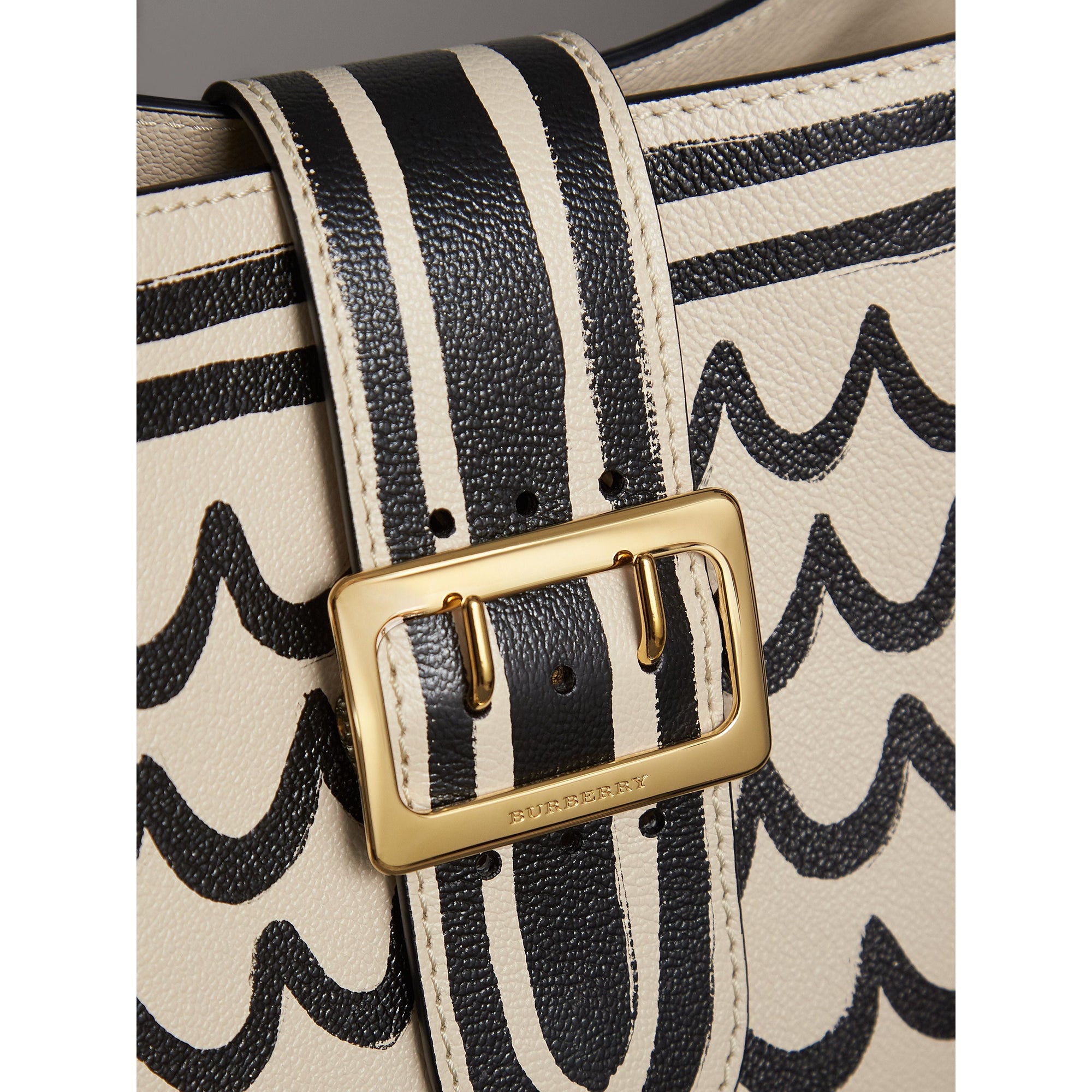 LIMESTONE Sac tote The Buckle medium en cuir à imprimé trompe-l'œil